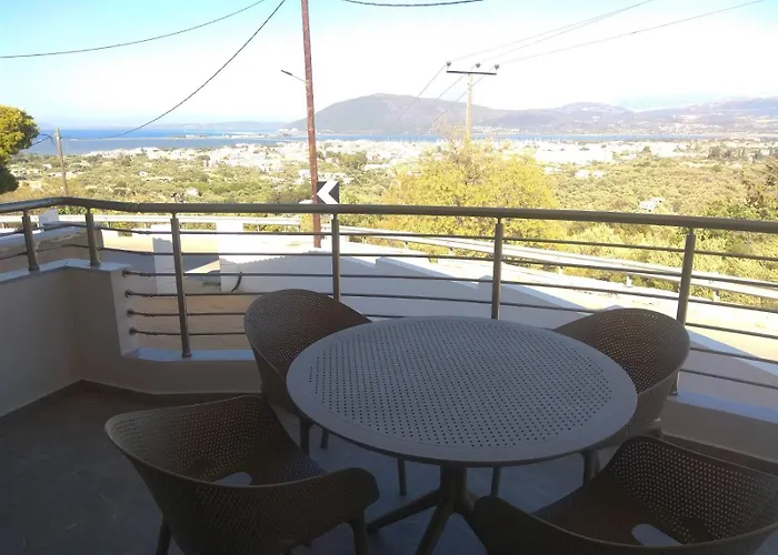 Theasis Deluxe Apartment